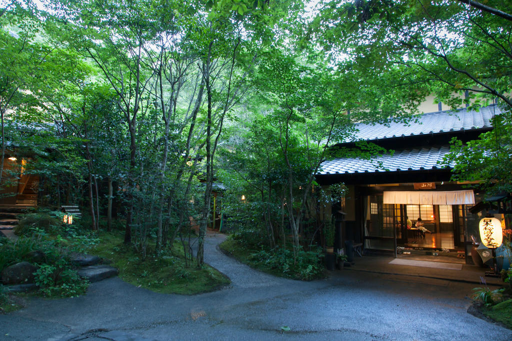 ホテル 旅館 山河 南小国町 エクステリア 写真